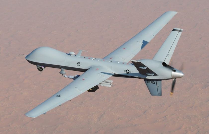 Bezpilotní letadlo MQ-9 Reaper nad Afghánistánem. Foto: Podplukovník Leslie Pratt, Wikimedia Commons