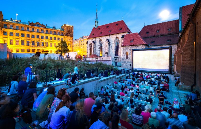 Letní kino v Anežském klášteře. Foto: Národní galerie Praha.