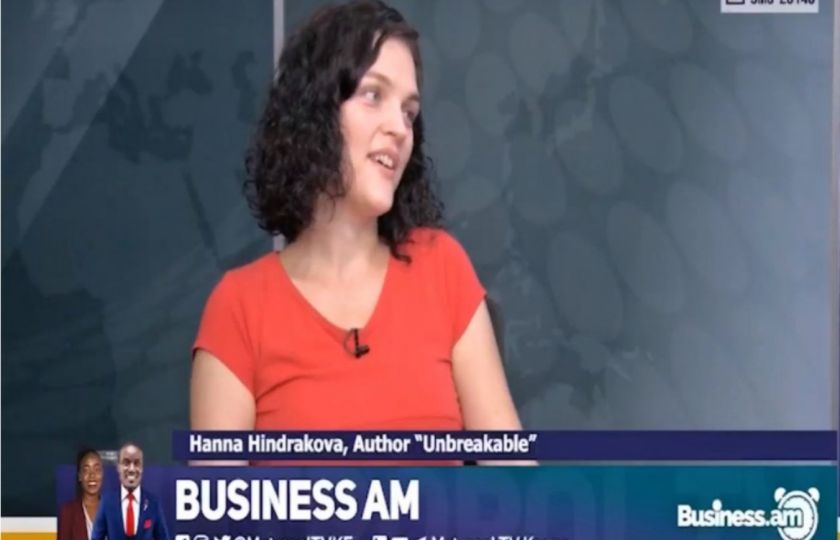 Hana Hindráková v živém rozhovoru pro keňskou televizi TV Metropol. Foto: hindrakova.cz.