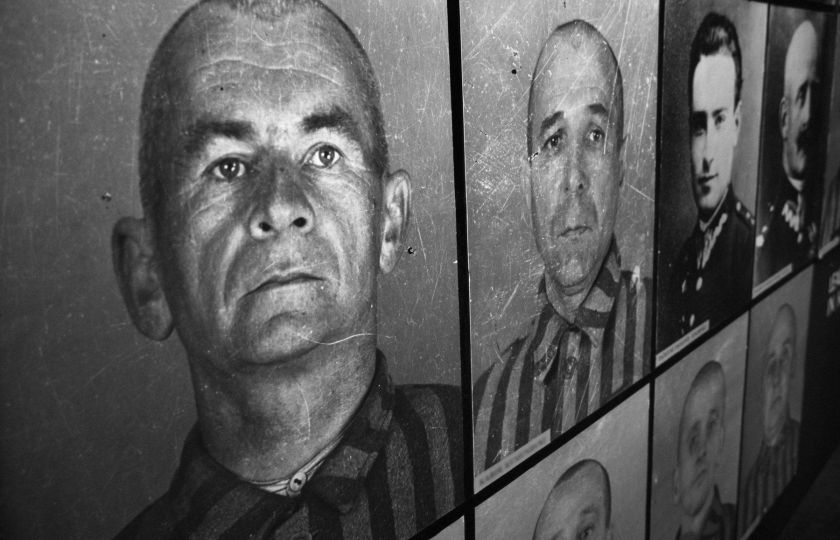Fotografie obětí holokaustu v Osvětimi. Foto: Profimedia