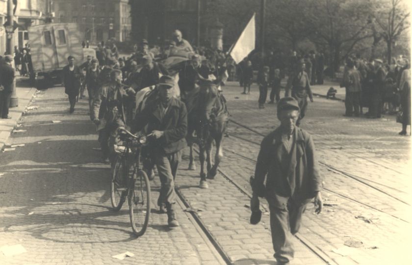 Poražení Němci. Foto: Muzeum města Ústí nad Labem.